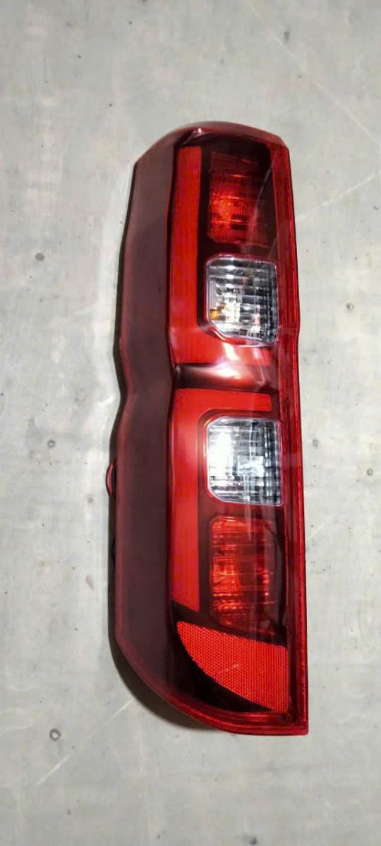 ĐÈN HẬU DONGBEN SRM 868
