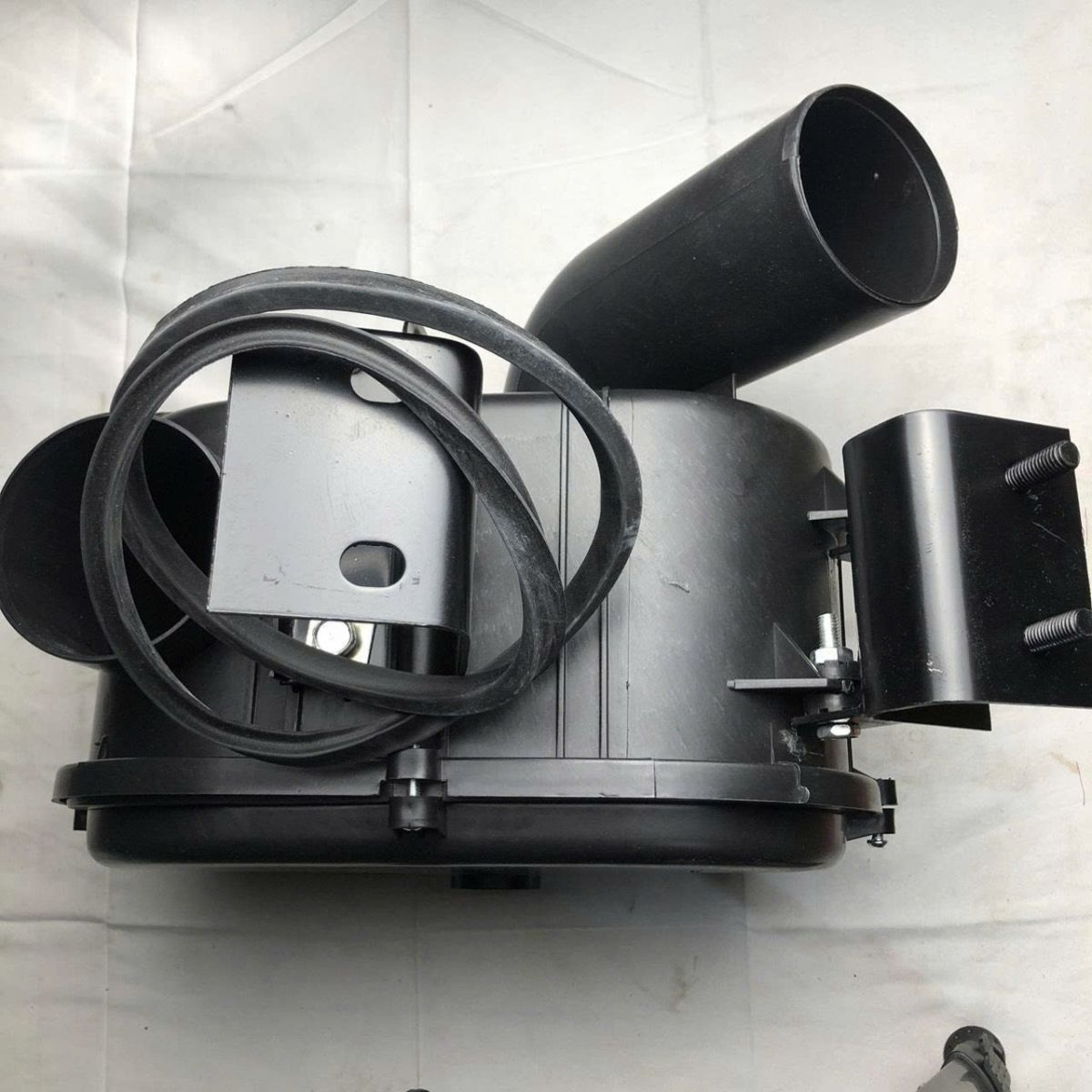 VỎ NHỰA BẦU LỌC GIÓ ĐÔ THÀNH IZ49 ,IZ250 IZ150
