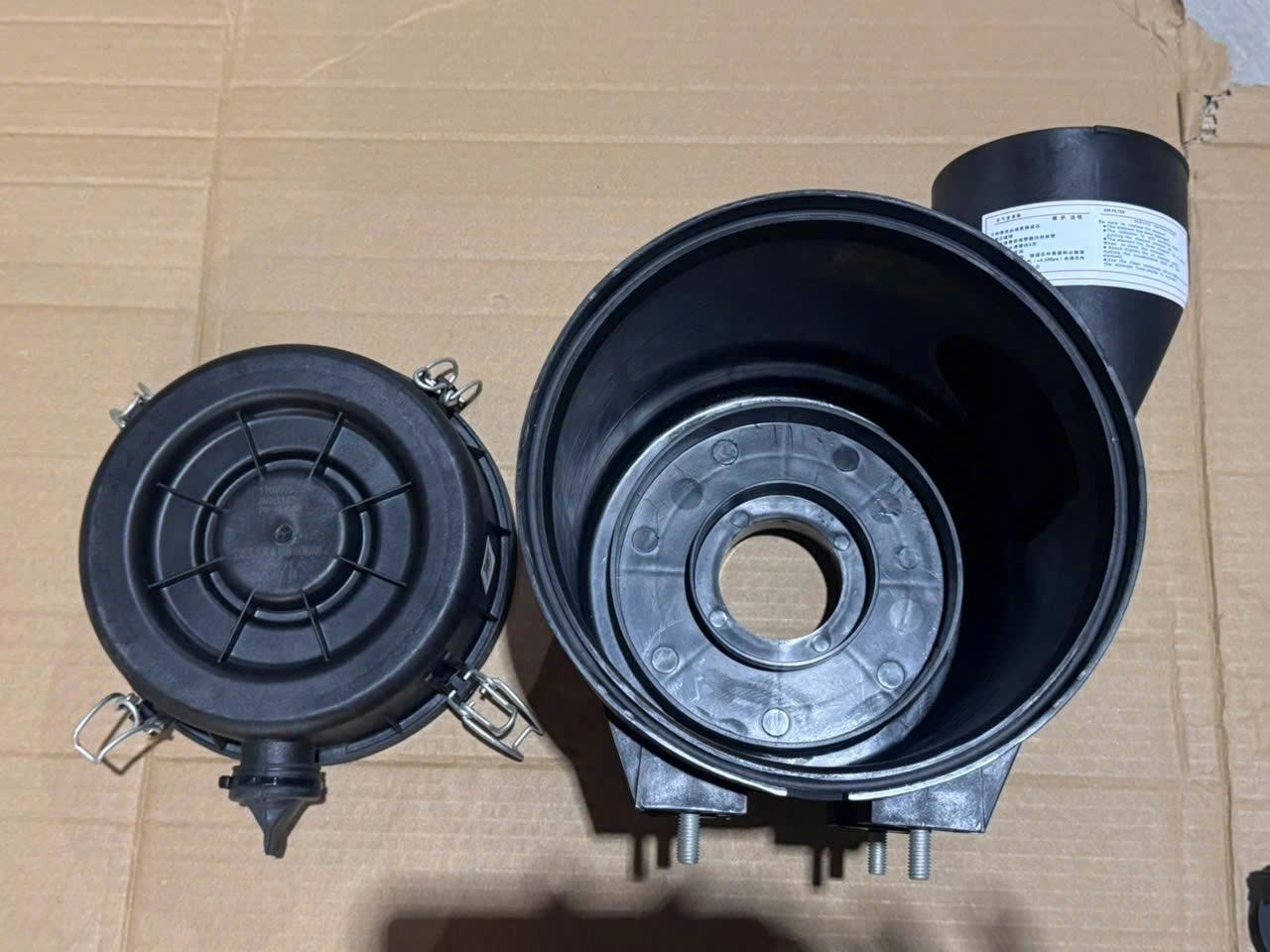 VỎ BẦU LỌC GIÓ ISUZU QKR
