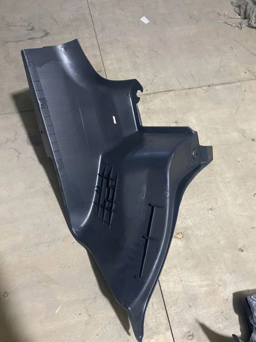 ỐP NHỰA TRỤ GIẢM SÓC BÊN TERACO T100
