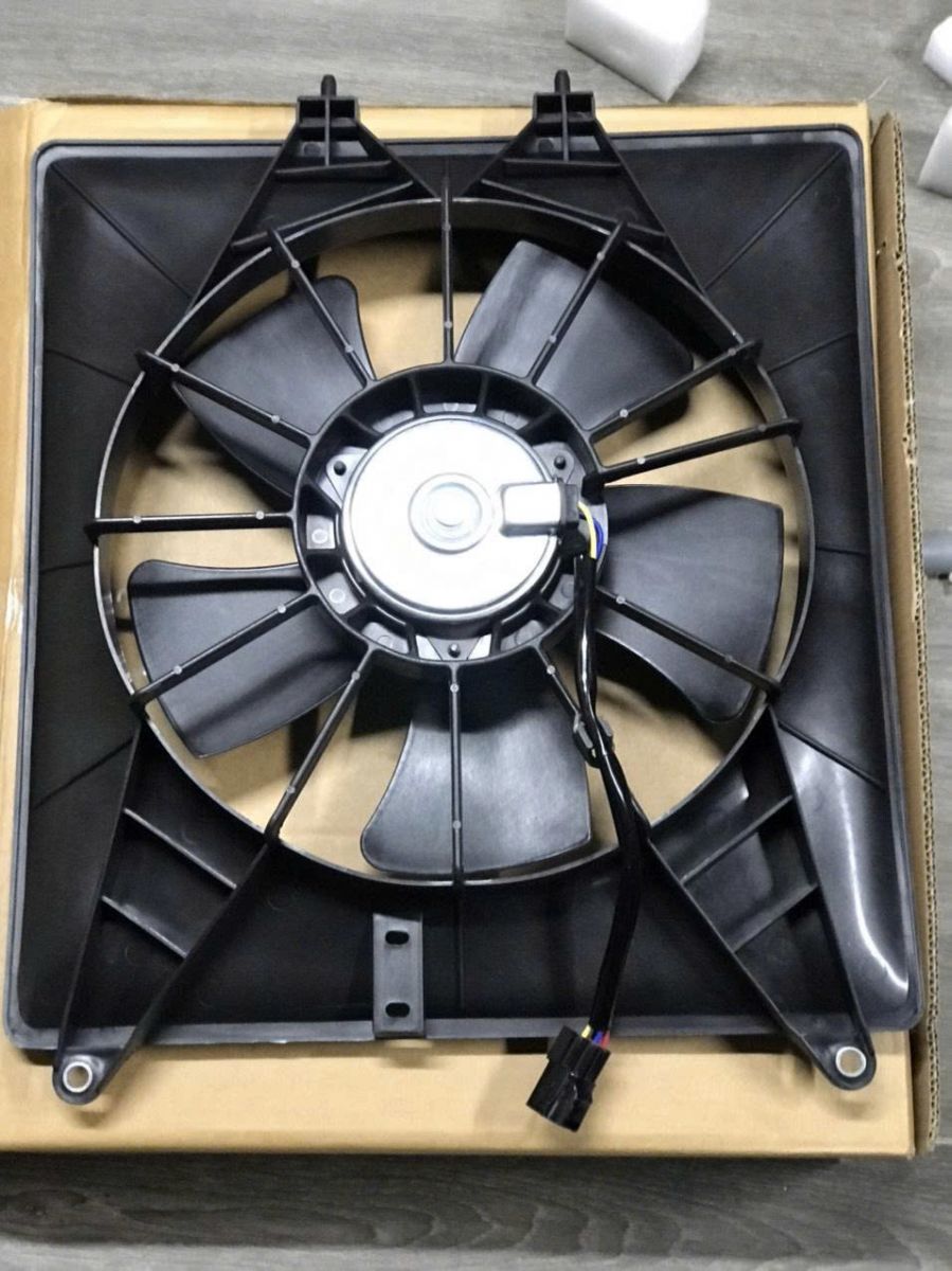 QUẠT KÉT NƯỚC SUZUKI APV PRO 870KG