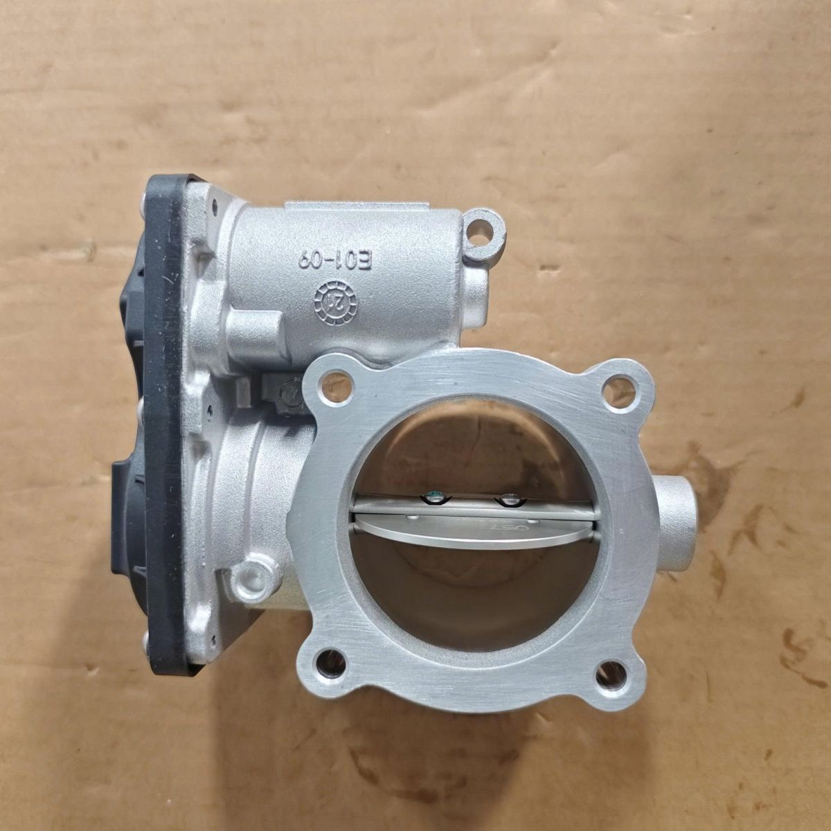 HỌNG GA LIỀN CẢM BIẾN JAC N200E5 N350E5