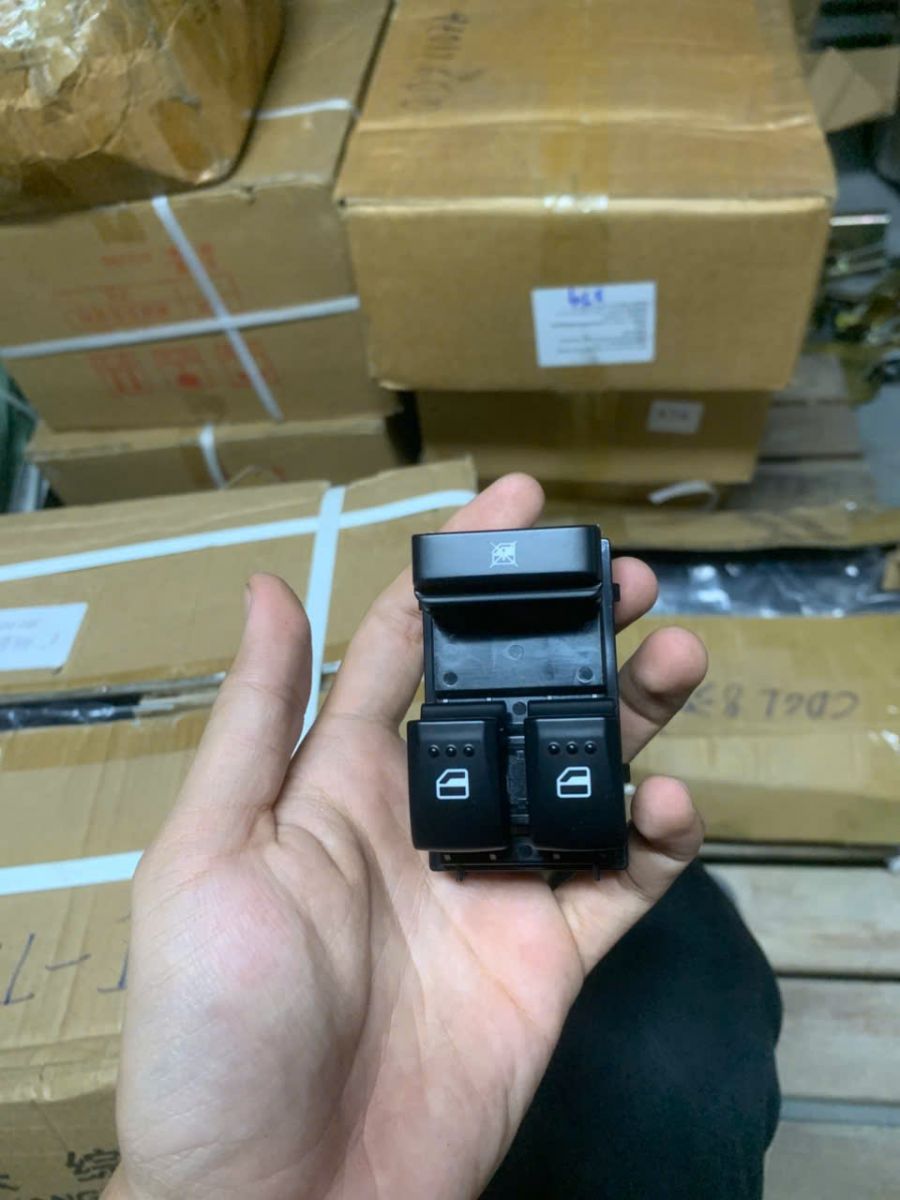 CÔNG TẮC BẤM KÍNH TF450 480