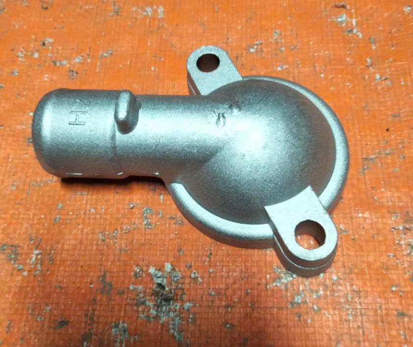 CÚT NHÔM ĐƯỜNG NƯỚC TRÊN BẮT VAN HÀNG NHIỆT LỖ BẮT DẤU SẮC SUZUKI 465